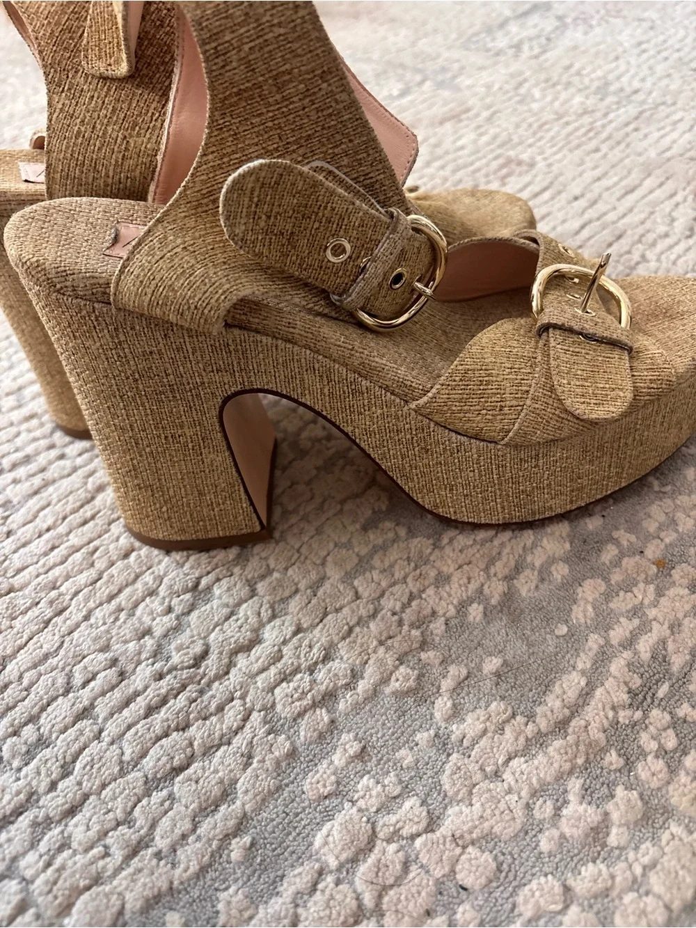Agl chic tan